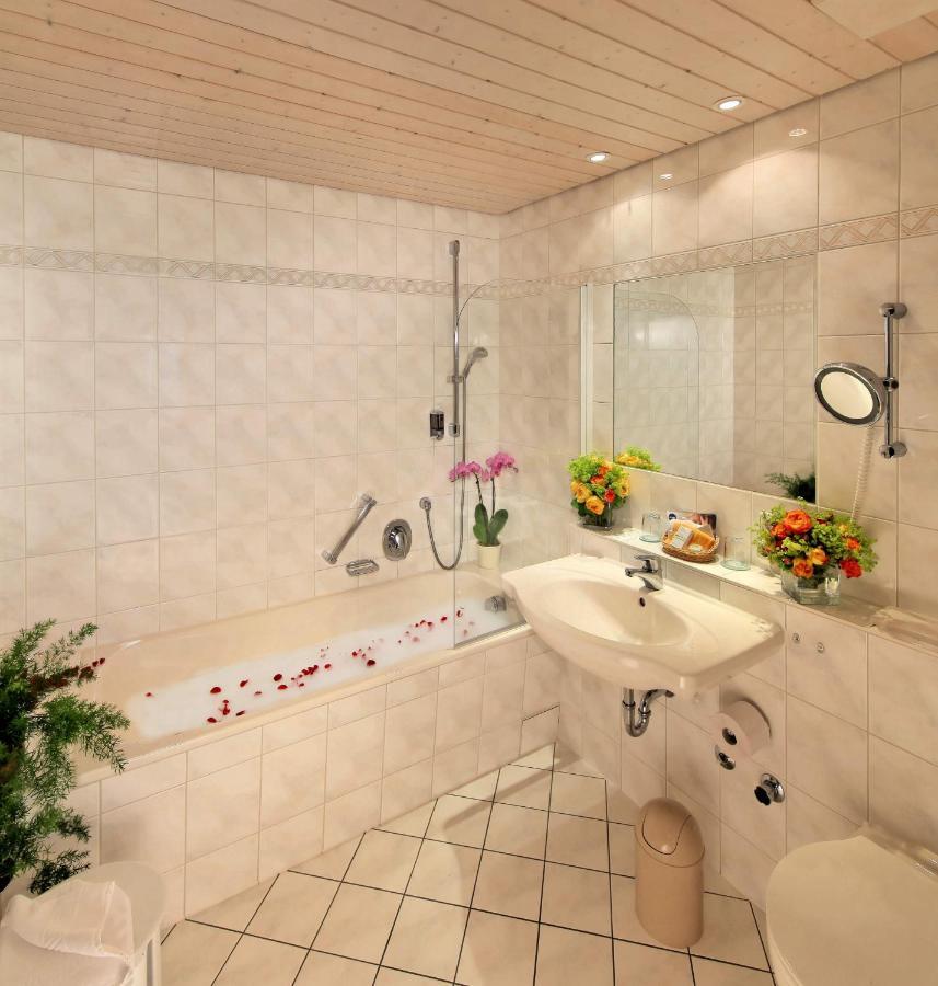 Waldhotel Fehrenbach Hinterzarten Kamer foto